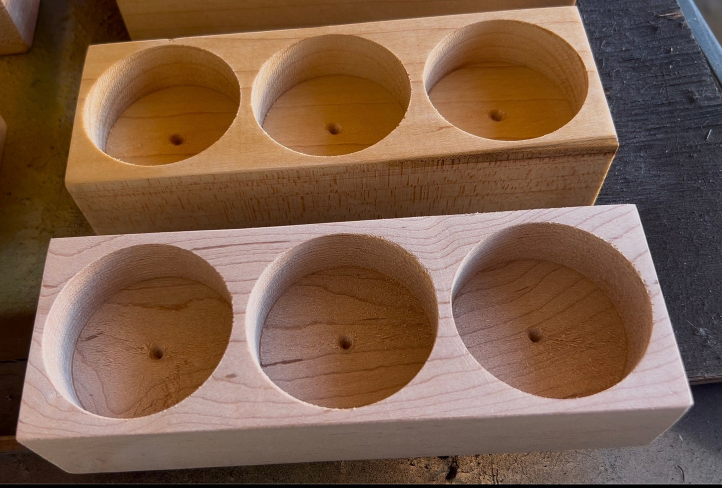 Maple Paint Jar Holder